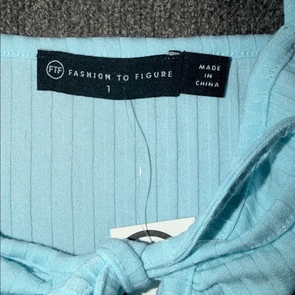 Fashion to Figure Sky Blue Knotted Top - Picture 3 of 5